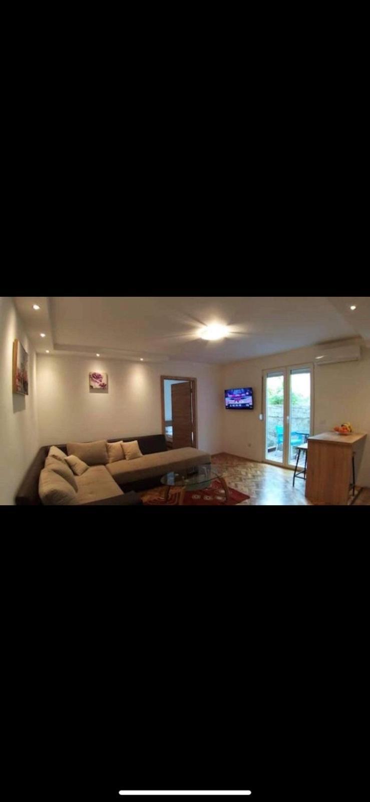 Apartment Dd *